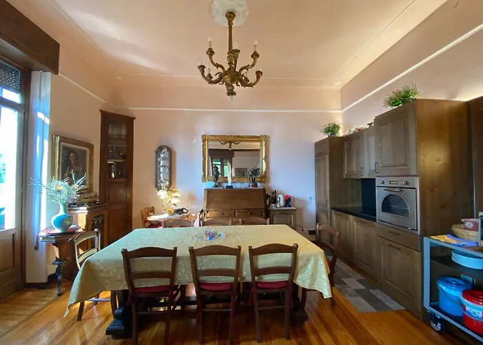 Nyaraló Suitecastlelakeview 1 *