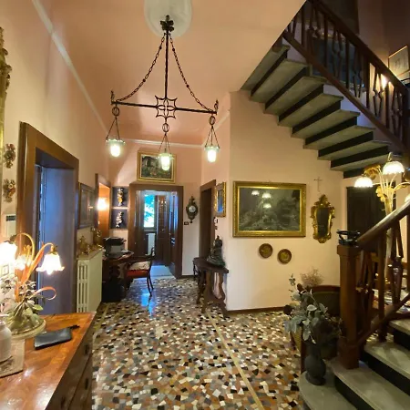 Suitecastlelakeview 1 *