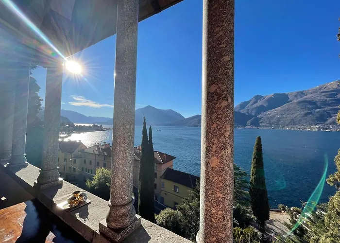 Suitecastlelakeview 1 Hébergement de vacances Bellano